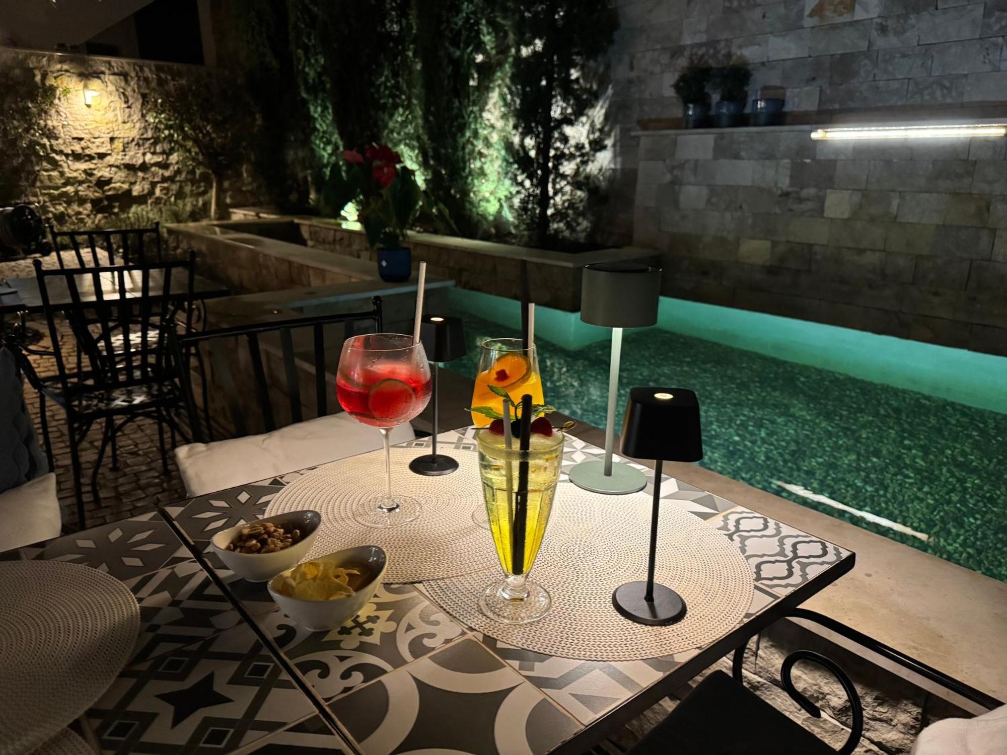 Bed and Breakfast Eleven, Boutique Luxury House & Garden Boliqueime Exterior foto